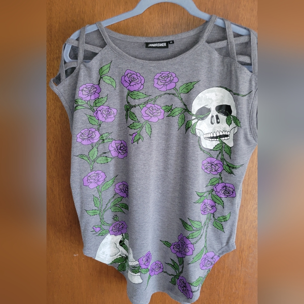 Jawbreaker Size Medium Cute Skull and Purple Flower Drapy Top